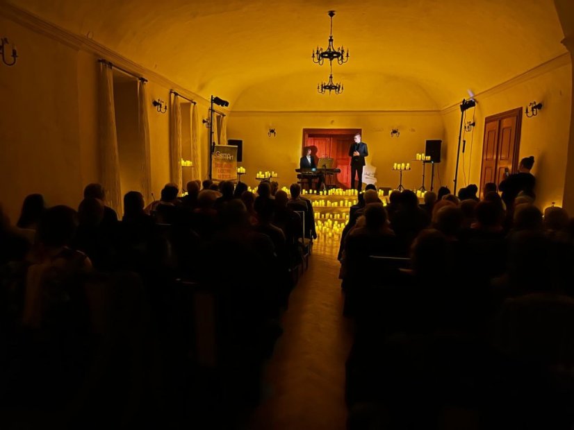 50316-Koncert w blasku świec, Król, 16.3.2025