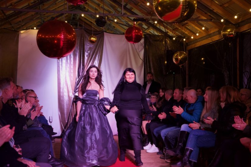 51213-Kivételes divatbemutató a Gemer karácsonyi vásárban - Štítnik