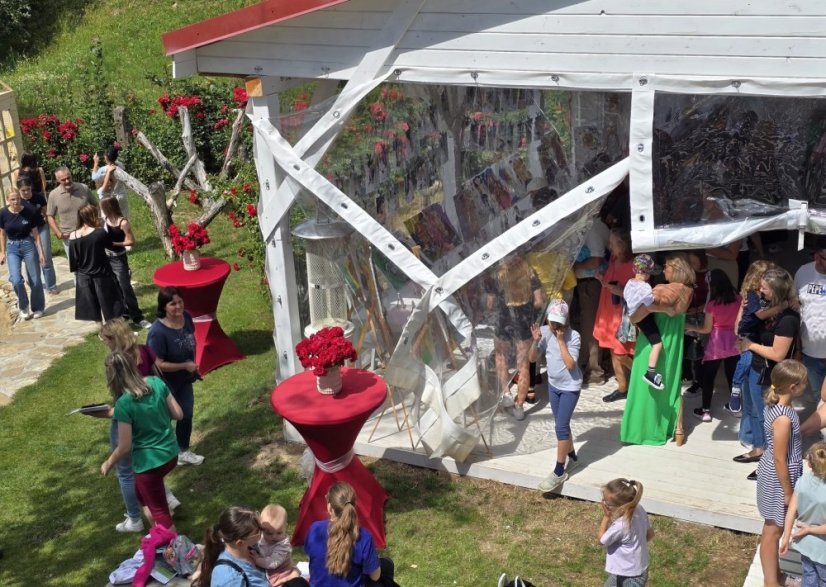 50711-Vernissage - 1. Runde Zeichnungen, Malerei und Design, 11.7.2025