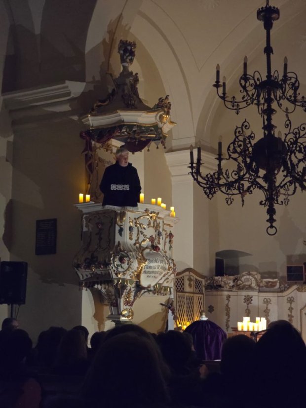 51207-Adventi koncert zene és szó "A szerelem hozza a fényt" - Revúca