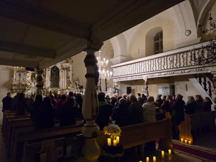51207-Adventi koncert zene és szó "A szerelem hozza a fényt" - Revúca
