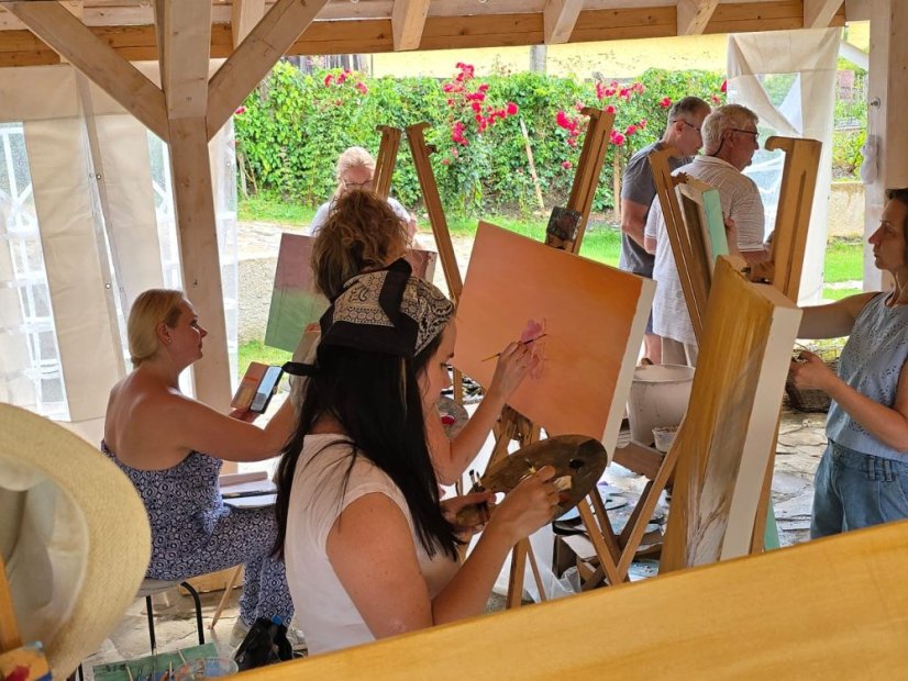 50719-Vernisáž kurzu dospelých s degustáciou vín, 19.7.2025