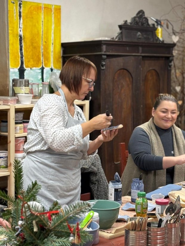 51122-Keramischer Workshop für Erwachsene - Eingeschlossene Pigmente, GemCraft Schild