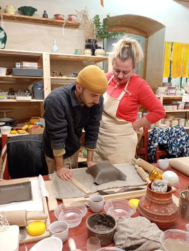 60110-Műhely kerámia - Alapvető technikák - A forma születése