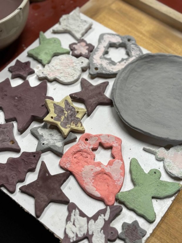 51122-Keramischer Workshop für Erwachsene - Eingeschlossene Pigmente, GemCraft Schild