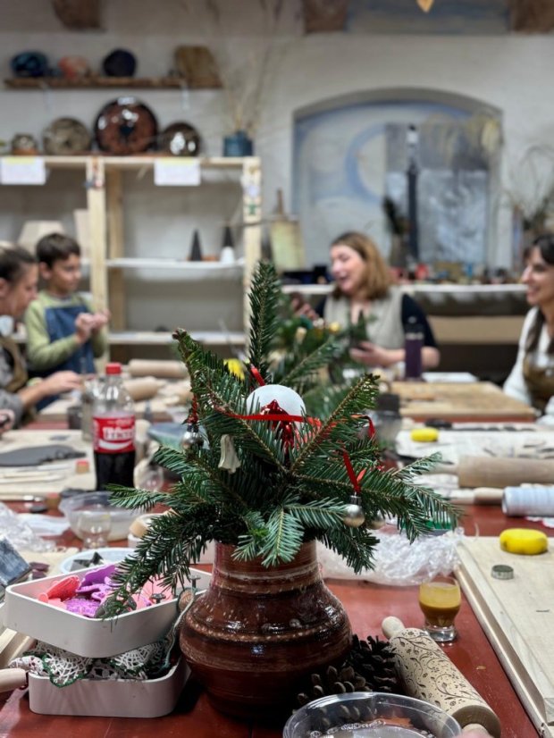 51025-Keramický workshop pre dospelých 2 - Hlina pod stromčekom, GemCraft Štítnik