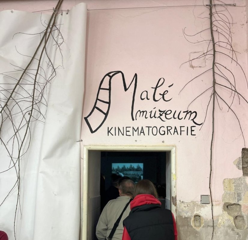 50412-Az állandó kiállítás megnyitása A filmművészet története, Štítnik, 12.4.25