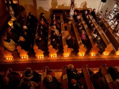 51207-Adventi koncert zene és szó "A szerelem hozza a fényt" - Revúca