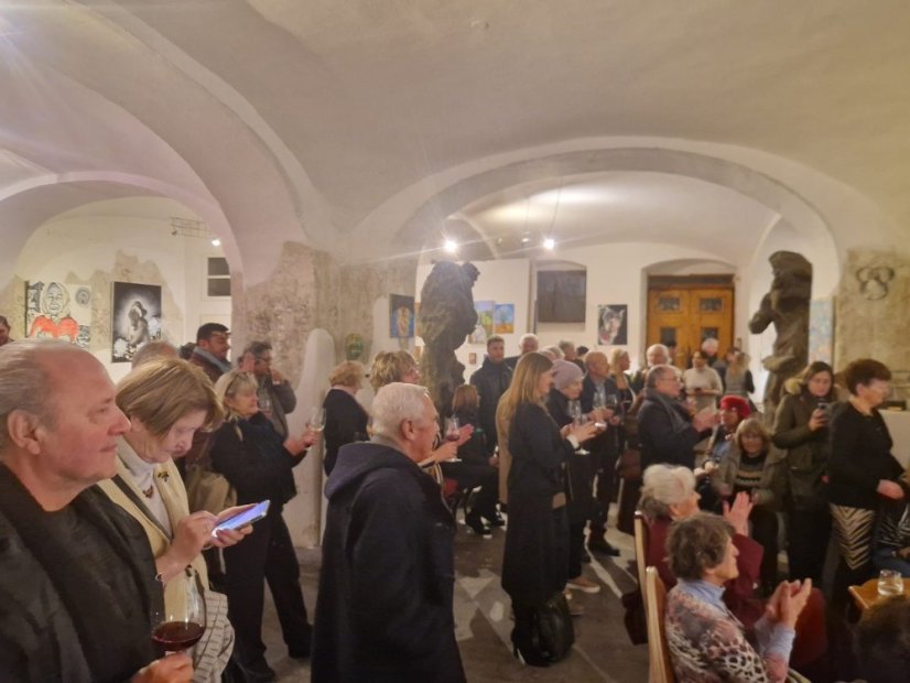 50212-Vernisáž k výberu z výstavy Milujem, teda som!, Praha, 12.2.25