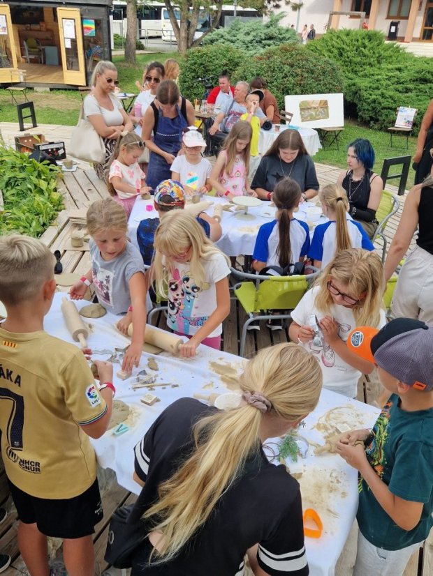 50803-ART PARK Revúca, kerámia műhely, 2025.08.03.