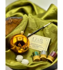 Kreatívna DIY sada na zdobenie sklenených vianočných guľôčok – zlatá