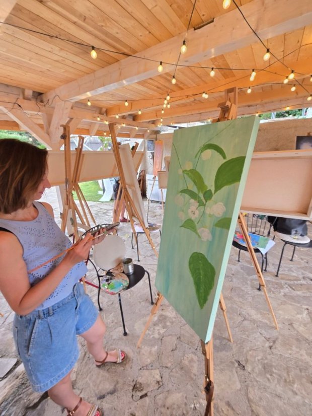 50719-Vernisáž kurzu dospelých s degustáciou vín, 19.7.2025