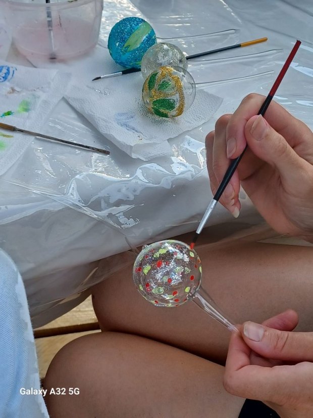 50724-ART PARK, üvegfestés, Revúca, 2025.07.24.