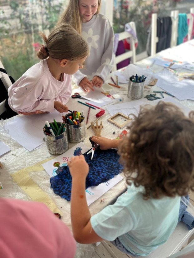 50711-Kurz rajz és festés, 1. turnus, 5. nap, Betliar, 25.07.11