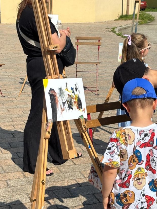 50615-Közönséges festés Szácson, 2025. június 15.