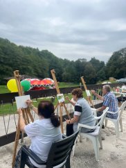 50911-Malerei, Musik, Gulasch und Sauerkrautsuppe im Zálesák Betliar, 11.9.2025