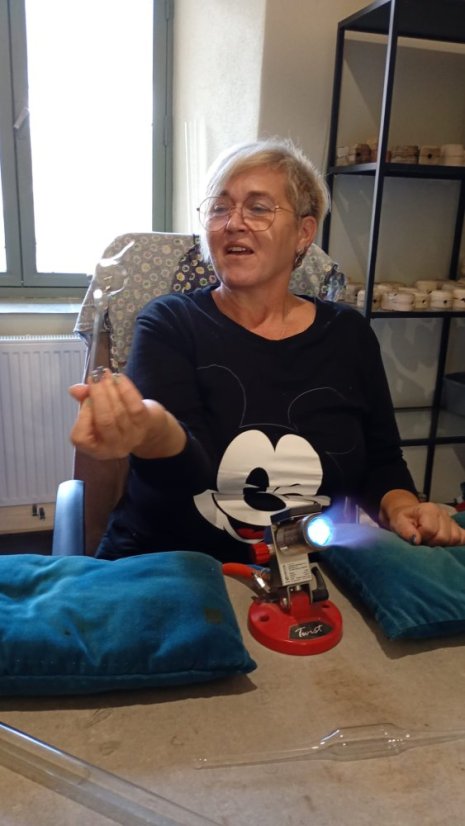 51018-WORKSHOP FÜLLEN, STRAHLEN UND MALEN VON WEIHNACHTSDEKORATIONEN