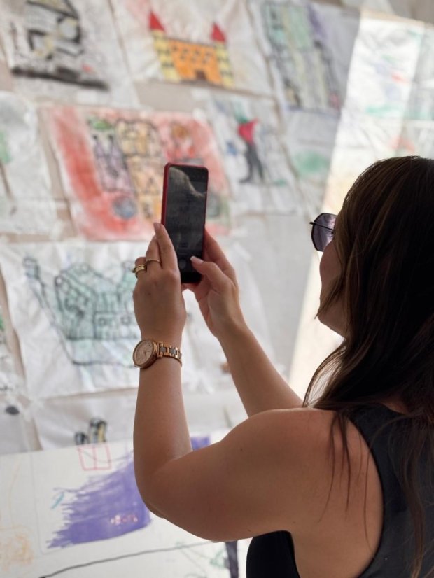 50711-Vernissage - 1. Runde Zeichnungen, Malerei und Design, 11.7.2025