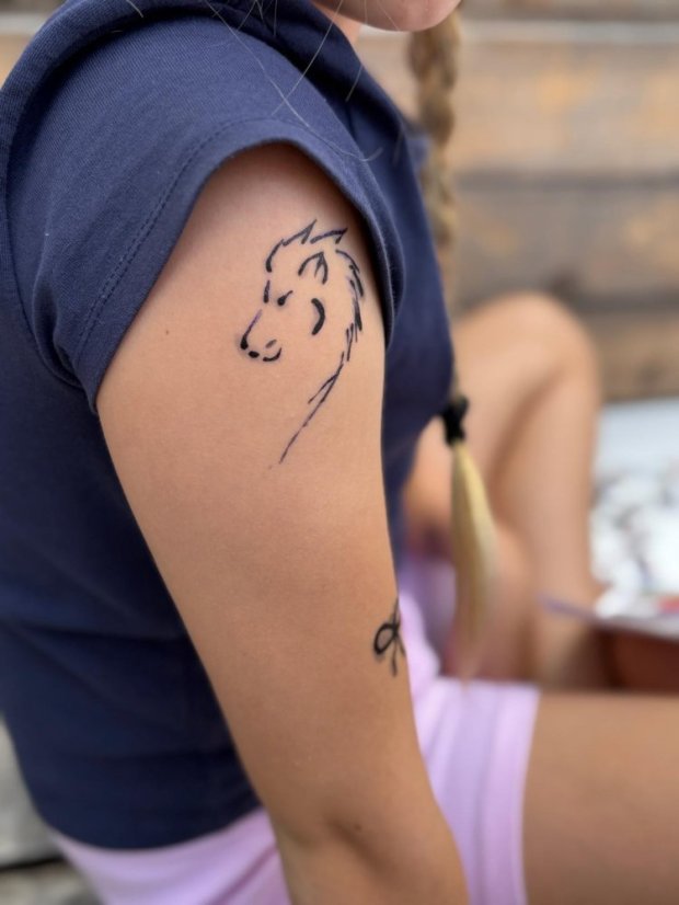 50716-Kurz Zeichnungen und Malerei, 2. Turnus, Tag 3, 16.7.2025, Betliar