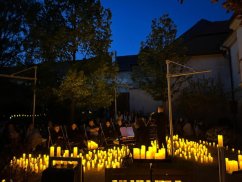 50502-Konzert im Kerzenlicht - Parks und Gärten, Jelšava, 2.5.2025