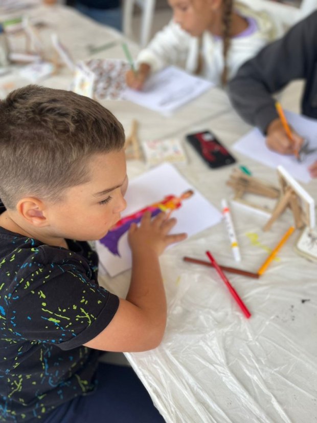 50711-Kurz rajz és festés, 1. turnus, 5. nap, Betliar, 25.07.11