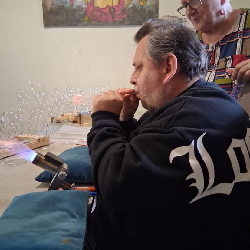 51108-WORKSHOP FÚKANIA, STRIEBRENIA ÉS MAĽOVANIA KARÁCSONYI DÍSZEK