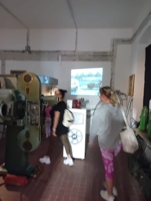 50617-Középiskola Rožňava a Hrade-ban, 17.6.25