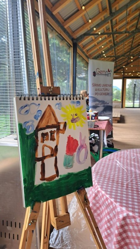 50617-Középiskola Rožňava a Hrade-ban, 17.6.25