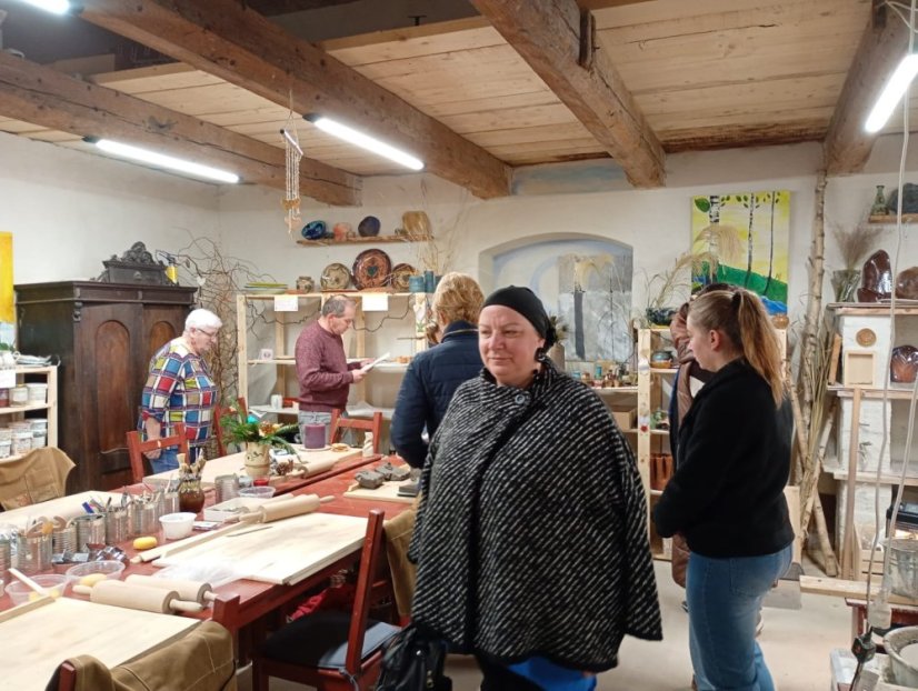 51108-WORKSHOP FÚKANIA, STRIEBRENIA ÉS MAĽOVANIA KARÁCSONYI DÍSZEK