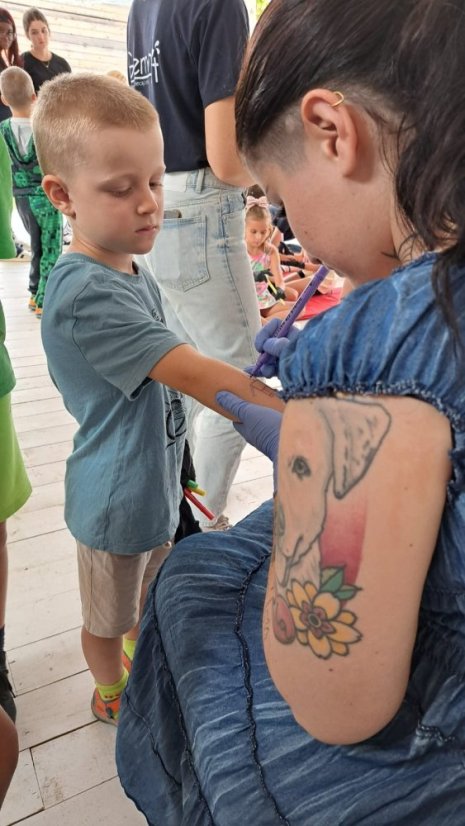 50716-Kurz Zeichnungen und Malerei, 2. Turnus, Tag 3, 16.7.2025, Betliar