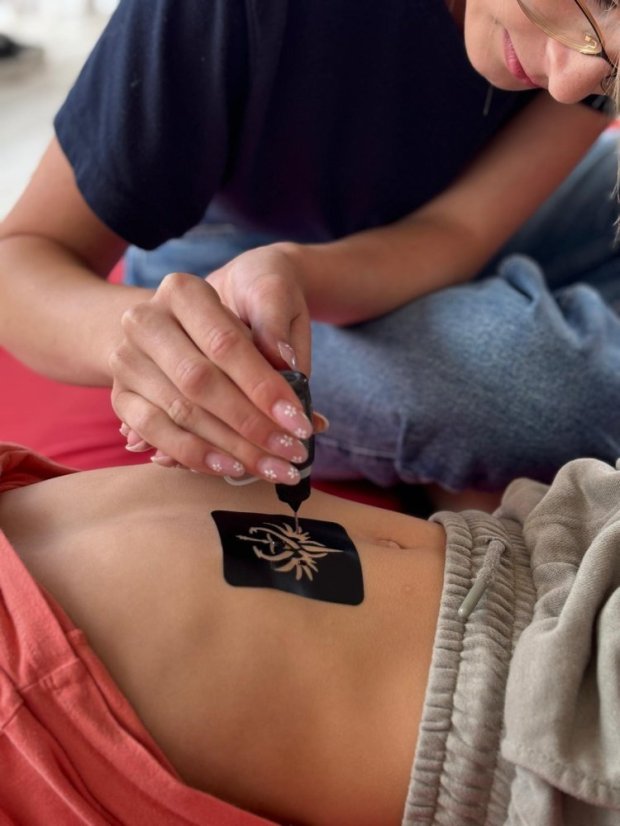 50716-Kurz Zeichnungen und Malerei, 2. Turnus, Tag 3, 16.7.2025, Betliar