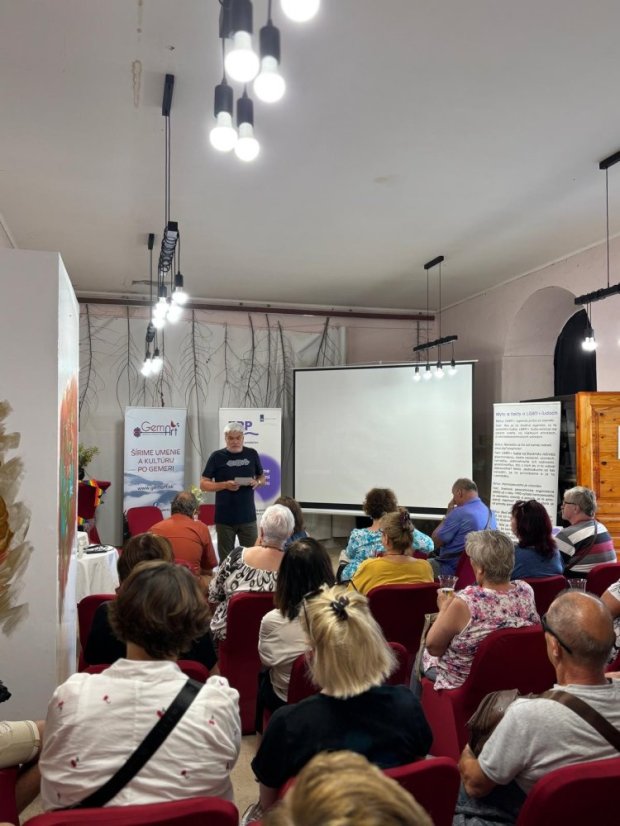 50802-Vernisage a kiállításhoz "Ami összeköt minket" beszélgetésekkel, 2.8.25, Štítnik