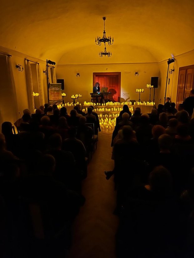 50316-Koncert w blasku świec, Król, 16.3.2025