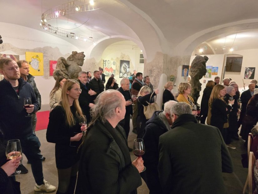 50212-Vernisáž k výberu z výstavy Milujem, teda som!, Praha, 12.2.25