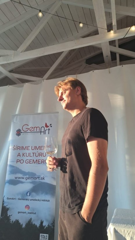 50719-Vernisáž kurzu dospelých s degustáciou vín, 19.7.2025