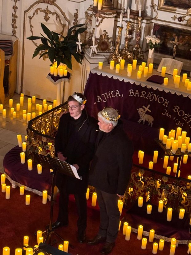 51207-Adventi koncert zene és szó "A szerelem hozza a fényt" - Revúca
