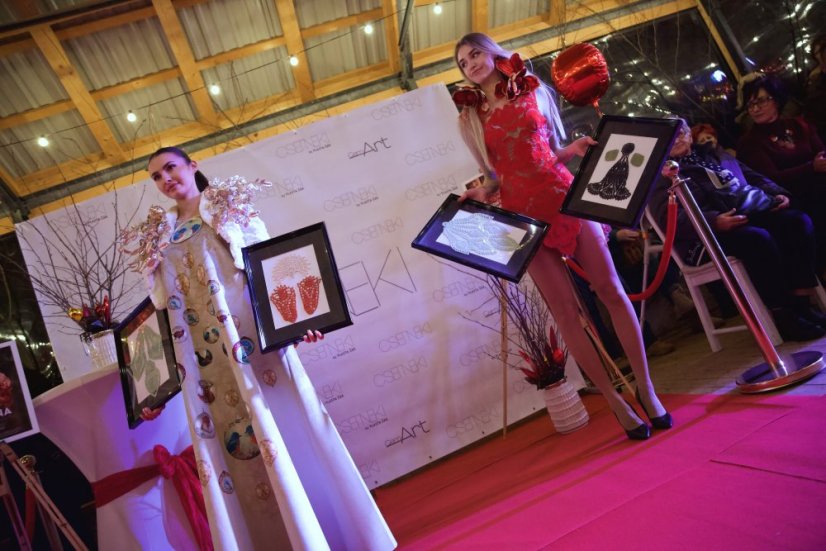 51213-Kivételes divatbemutató a Gemer karácsonyi vásárban - Štítnik