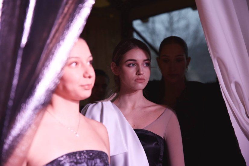 51213-Kivételes divatbemutató a Gemer karácsonyi vásárban - Štítnik