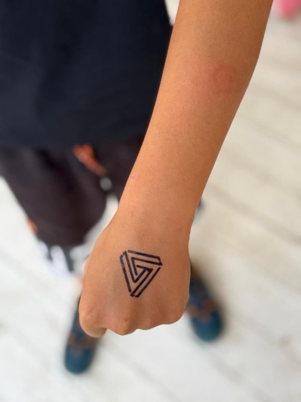 50716-Kurz Zeichnungen und Malerei, 2. Turnus, Tag 3, 16.7.2025, Betliar