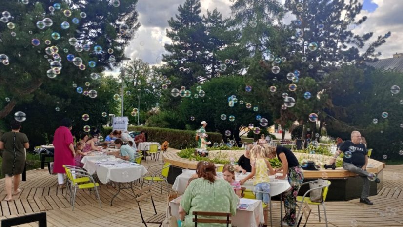 50720-Art Park, Textilfestés, Revúca, 2025.07.20.