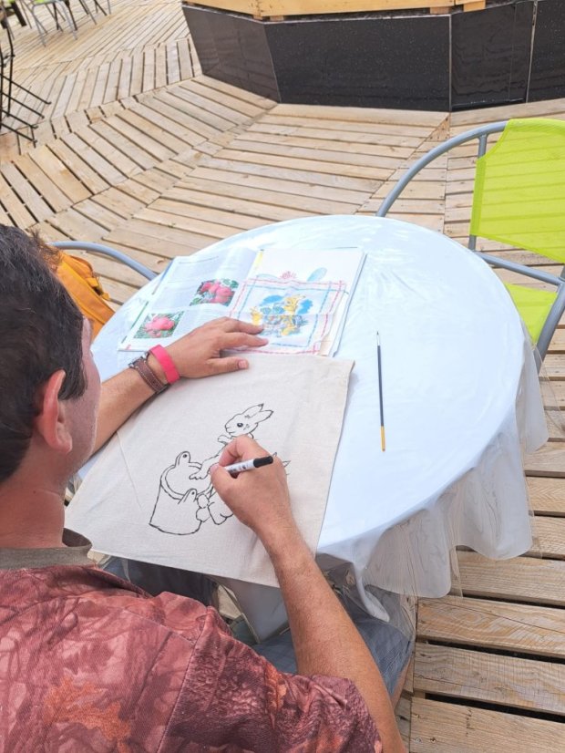 50720-Art Park, Textilfestés, Revúca, 2025.07.20.