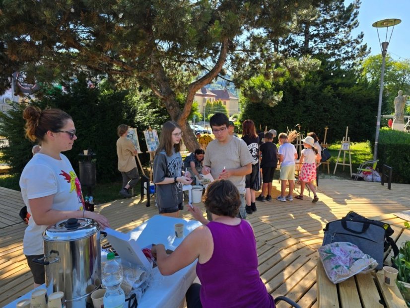 50703-Műhely Művészeti Park Revúca, Agyagozunk, 2025.07.03.