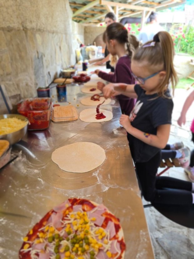 50709-Kurz Zeichnungen und Malerei, 1. Turnus, Tag 3, Betliar, 9.7.25