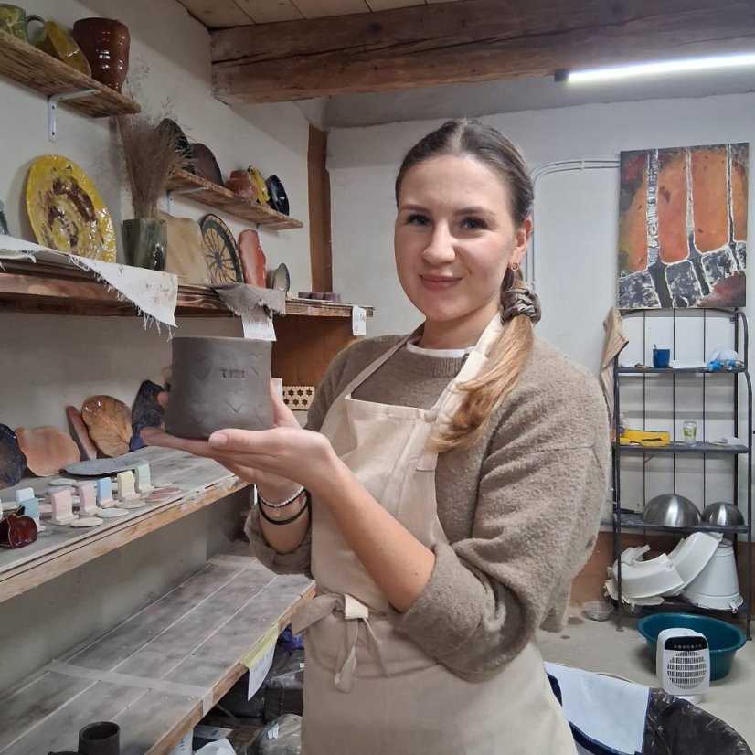 60124-Workshop Keramik - Grundtechniken - Detail und Struktur (Oberflächendekoration)