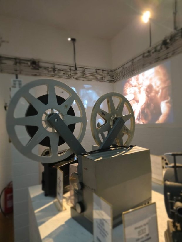 50412-Az állandó kiállítás megnyitása A filmművészet története, Štítnik, 12.4.25