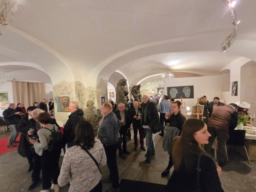 50212-Vernisáž k výberu z výstavy Milujem, teda som!, Praha, 12.2.25