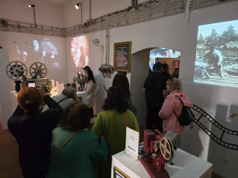 50412-Az állandó kiállítás megnyitása A filmművészet története, Štítnik, 12.4.25