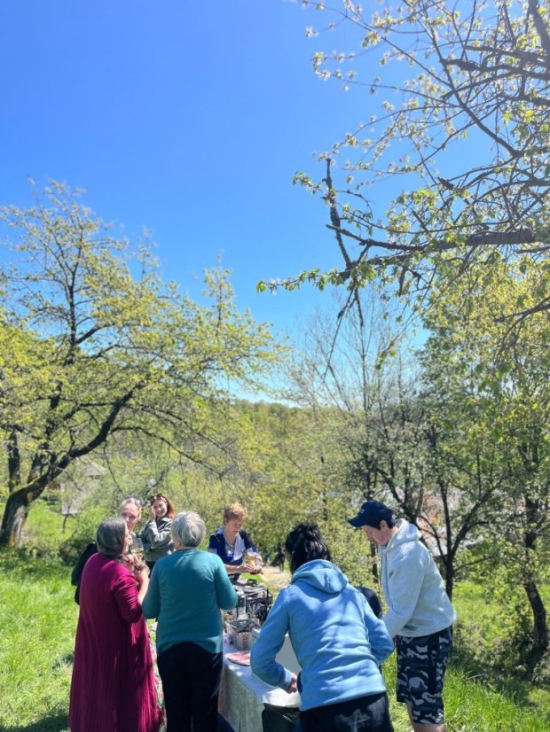 50428-Zážitkové maľovanie Čerešne v Brdárke, 28.4.2025