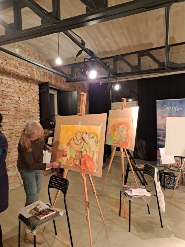 50201-Malarstwo doświadczalne "Nieruchoma moda", Koszyce, 1.2.25