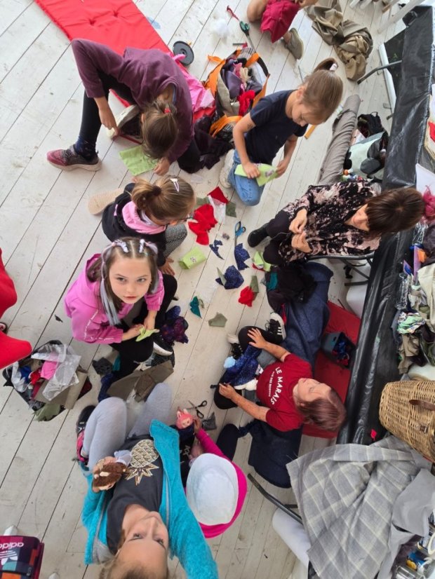 50711-Kurz rajz és festés, 1. turnus, 5. nap, Betliar, 25.07.11